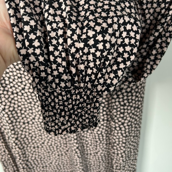 Boden Milkshake Petals Vicky Long Sleeve Smocked Blouse Size Size 6 - Picture 6 of 7